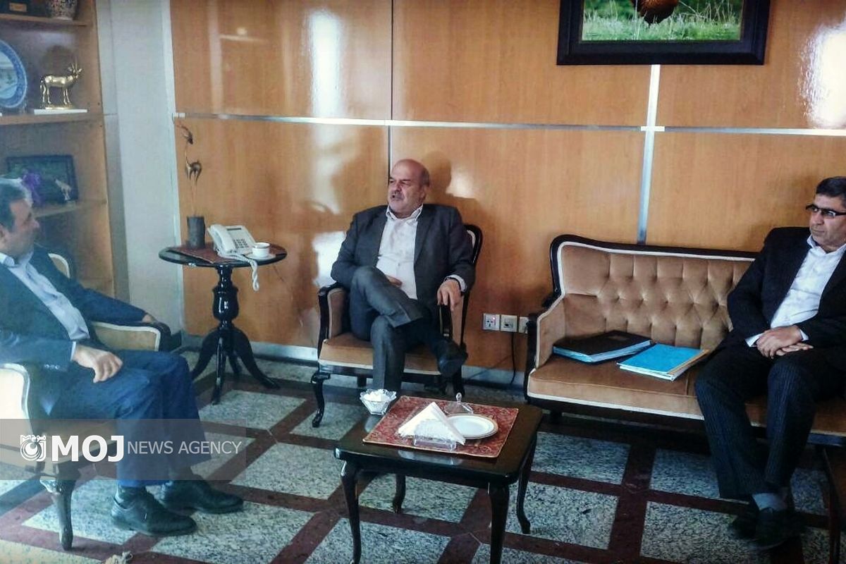 دیدار استاندار لرستان با عیسی کلانتری