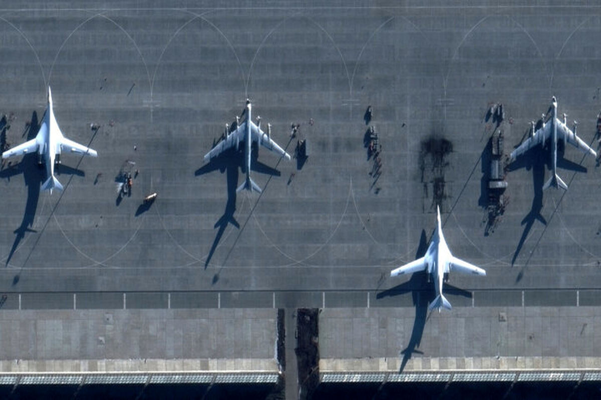 حملات به پایگاه های هوایی روسیه هواپیما فرودگاه