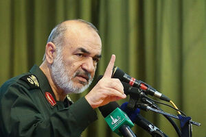 دشمن نمی خواهد در این سرزمین امنیت باشد