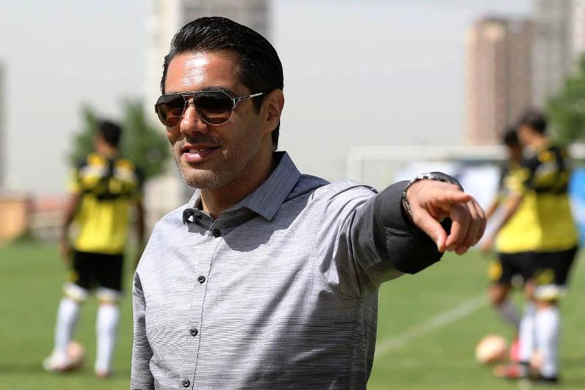 افشین پیروانی