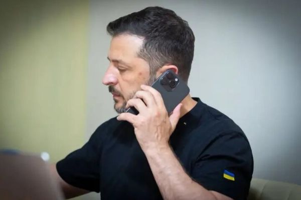 زلنسکی گوشه رینگ مذاکرات افتاده است