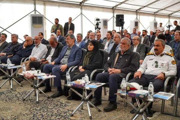عملیات اجرایی نخستین آزادراه استان یزد با حضور وزیر راه و شهرسازی آغاز شد