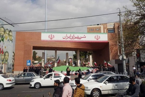 دشمن به دانشگاه شریف حمله کرد
