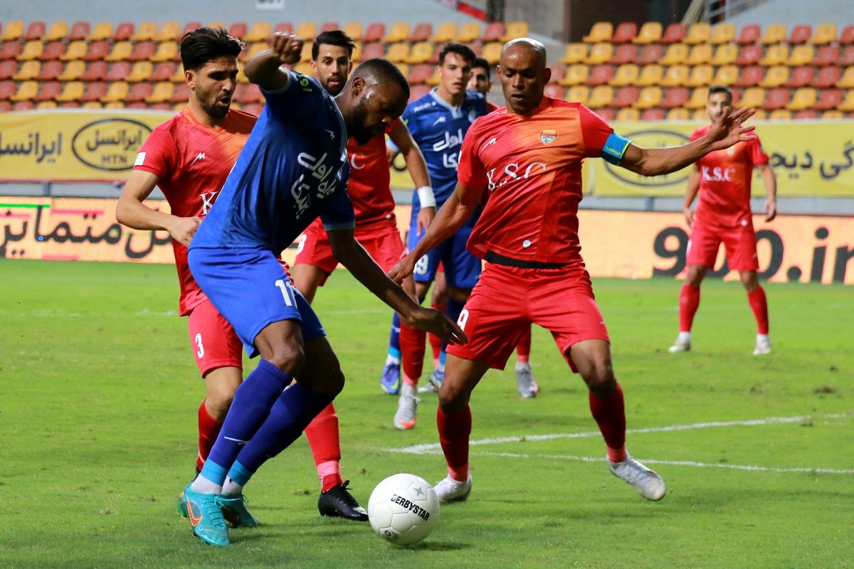 استقلال-فولاد