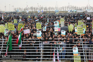 جشن چهلمین سال انقلاب در میدان آزادی