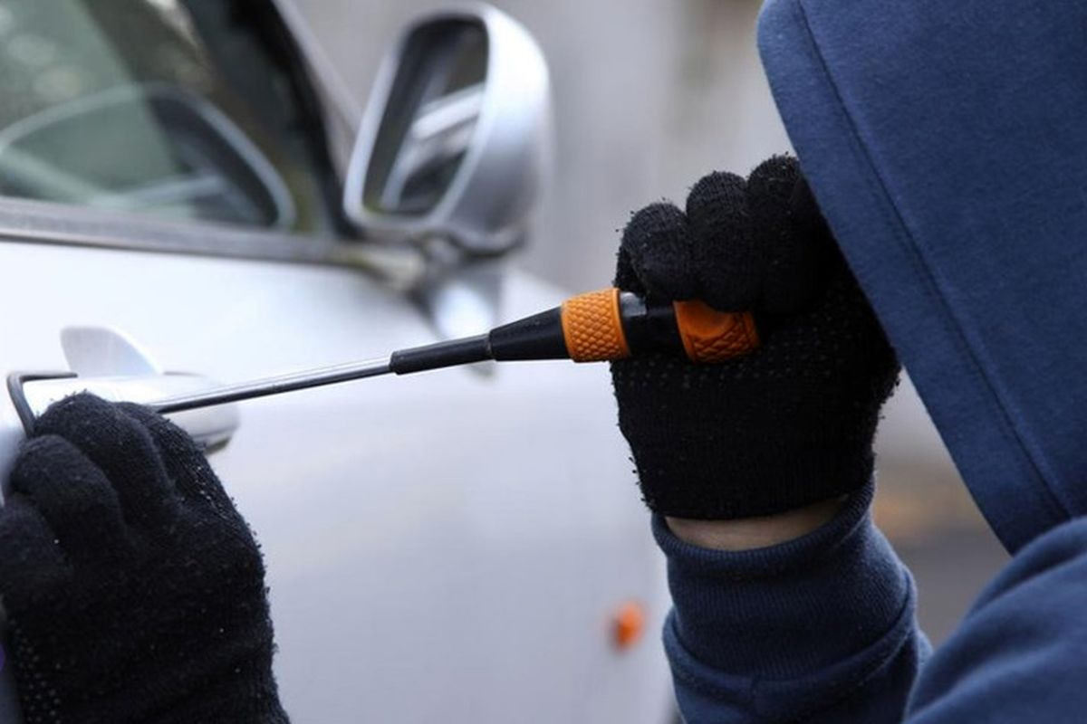 سرقت خودرو در استارا