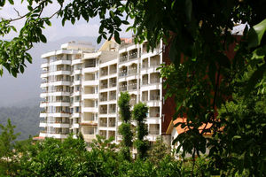 واحدهای برج تجاری آرامش مورد استقبال مردم رامسر قرار گرفت