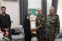 درجه سرتیپی شهید جعفرزاده به خانواده این فرمانده شهید اهدا شد + فیلم