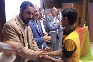 نفرات برتر مسابقه عکاسی "سالمند برکت زندگی" در املش تجلیل شدند