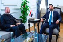 نخست وزیر عراق با سفیر ایران در بغداد رایزنی کرد