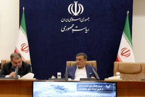 معاون رئیس جمهور بر تسریع تکمیل طرحهای ریلی کشور تاکید کرد