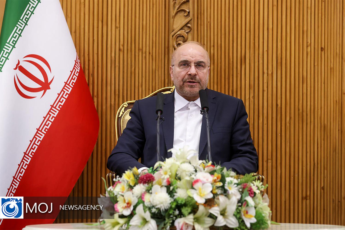 بدرقه رسمی رییس مجلس برای سفر به کشور الجزایر