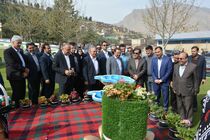 استاندار لرستان از ستادهای نوروزی دیدن کرد