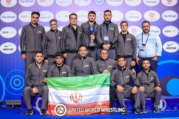 کاپ نایب‌قهرمانی کشتی آزاد جهان ۲۰۱۴ به ایران اهدا می‌شود