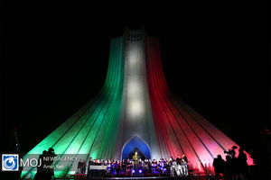 کنسرت آنلاین علیرضا قربانی در میدان آزادی