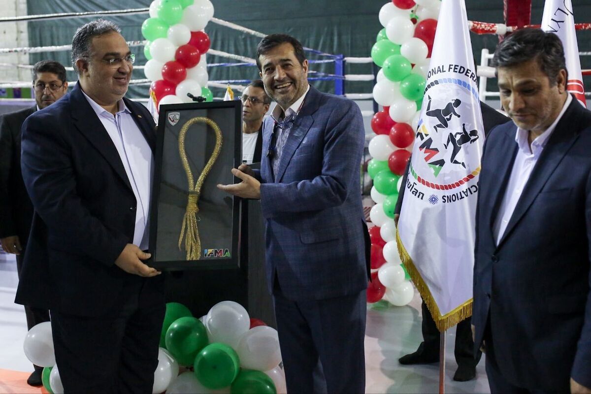 دنیامالی