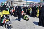 حرکت کاروان کالسکه‌های کودکان در مشهد به یاد دانش‌آموزان شهید میناب
