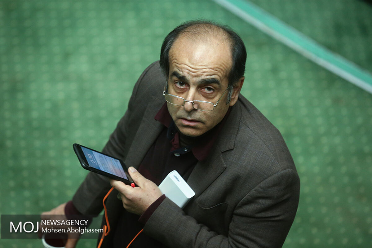 خادمی