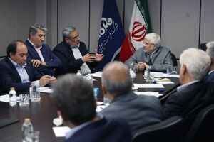 صنعت نفت در دوران جنگ درخشان ظاهر شد