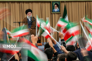 رهبر معظم انقلاب و طرح چالش جدید برای دولت آمریکا