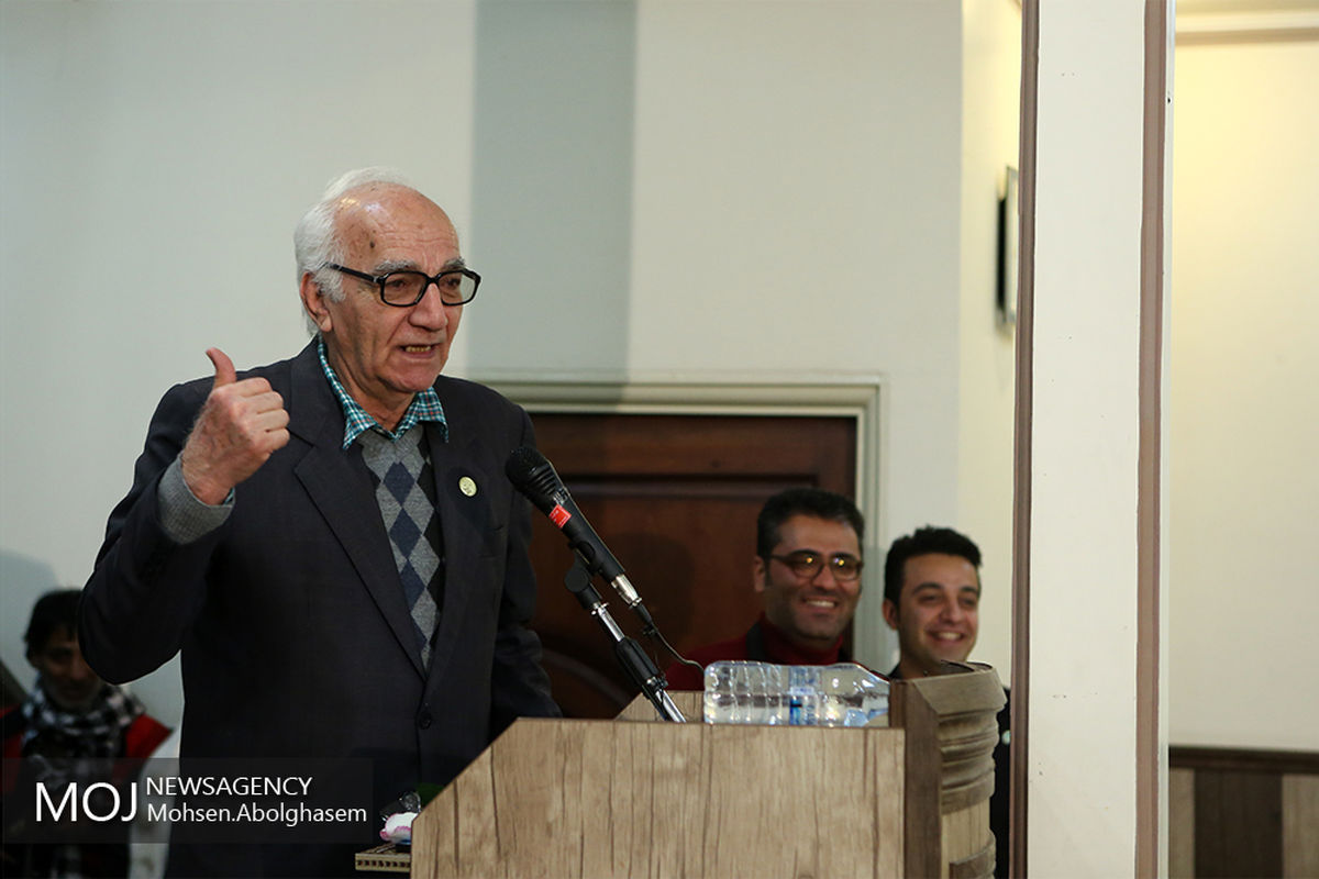 تجلیل از هنرمندان پیشکسوت متولد بهمن ماه/رضا بنفشه خواه