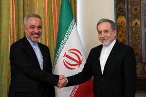 سرکنسول جدید ایران در هنگ‌کنگ با عراقچی دیدار کرد