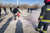 آموزش کلیه پرسنل اداره خدمات شهری ناژوان با شیوه های اطفاء حریق