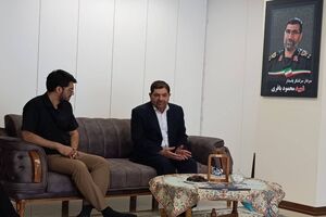 دیدار مخبر با خانواده شهید محمود باقری + فیلم