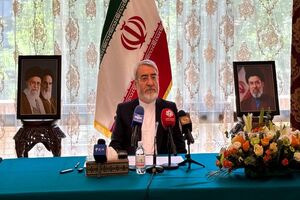 سفیر ایران ادعای حمله ایران به نفتکش چینی در تنگه هرمز را رد کرد