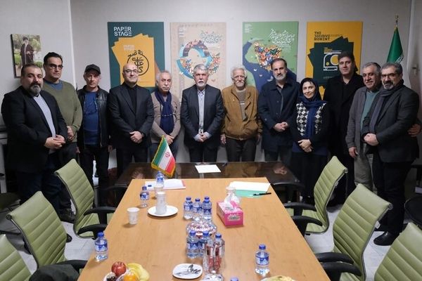  وزیر فرهنگ از دبیرخانه جشنواره تئاتر فجر بازدید کرد