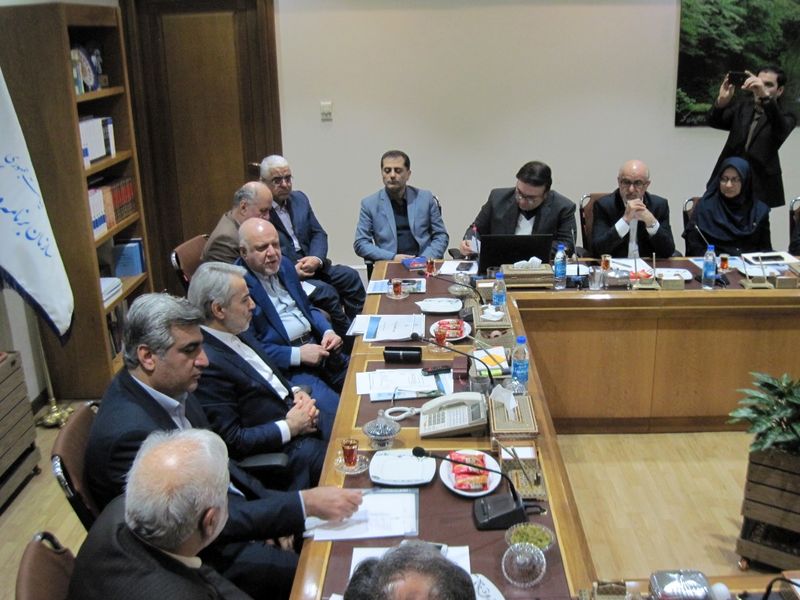 اعلام آمادگی وزارت نفت از راه اندازی صنایع پتروشیمی در گیلان