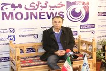 بازدید مدیر دبیرستان اقتصاد ایران از دفترخبرگزاری موج 
