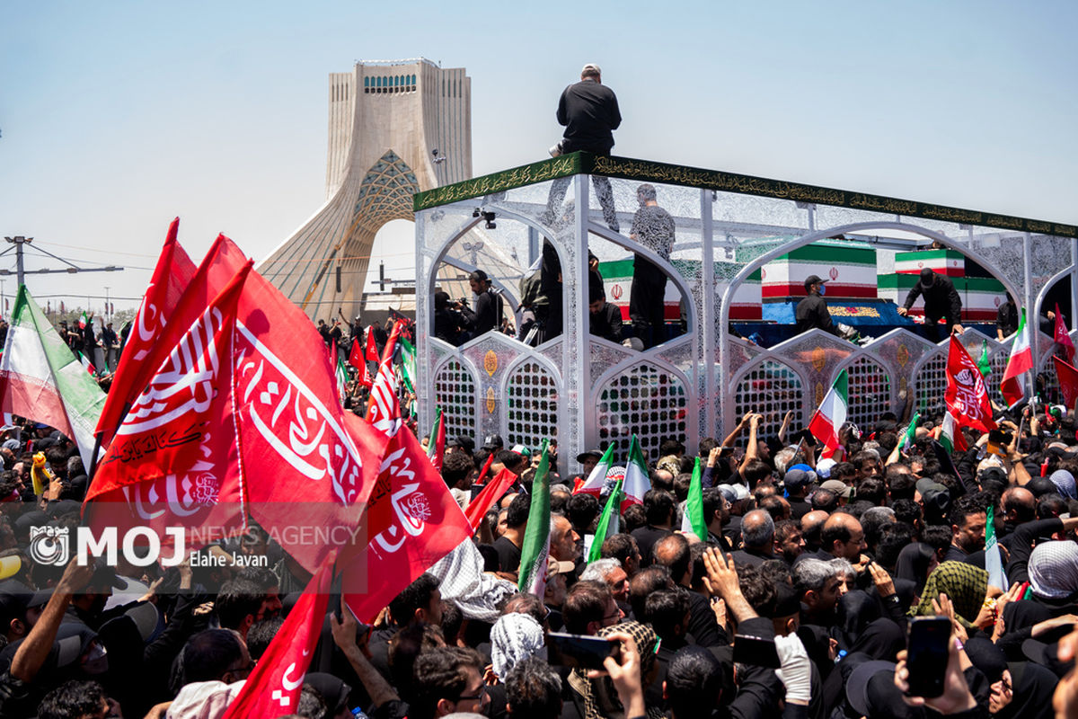 مراسم تشییع پیکر مطهر رهبر شهید انقلاب در تهران