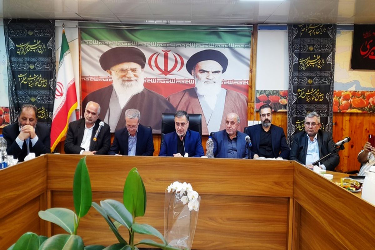 نشست استاندار مازندران با فعالان گل و گیاه