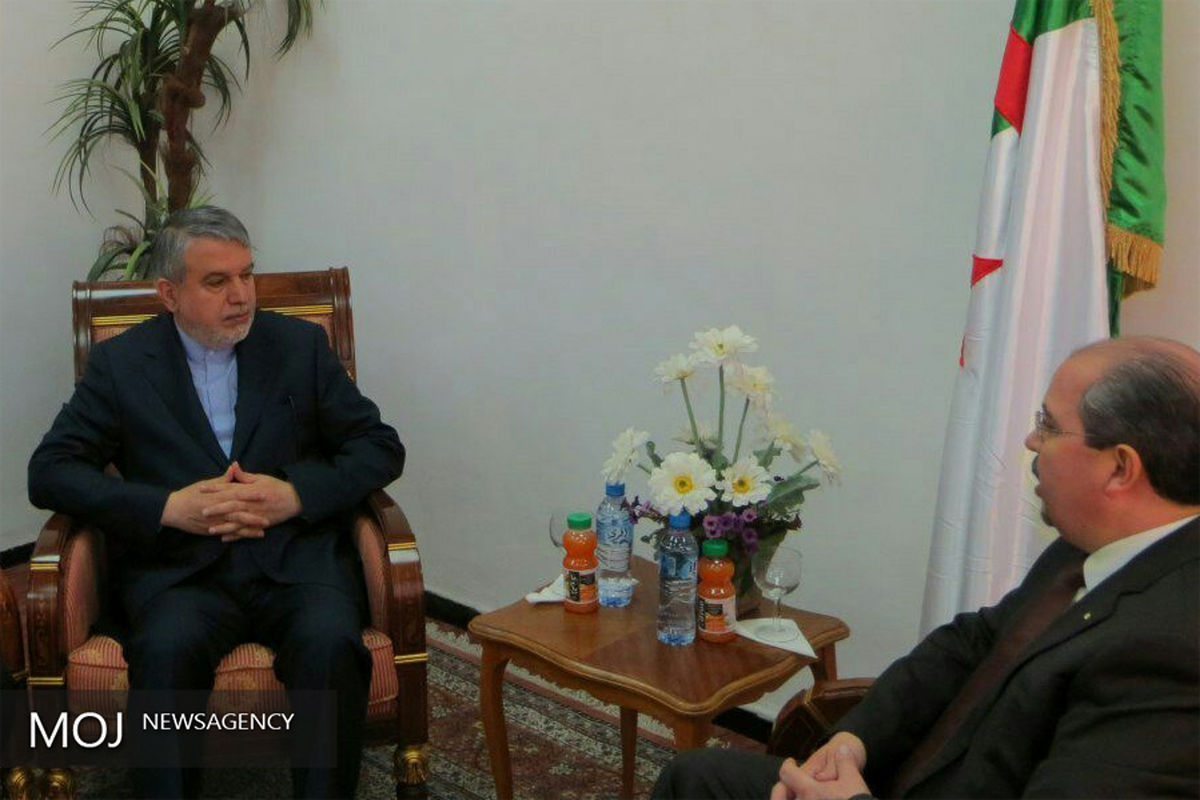 سفر وزیر ارشاد به الجزایر