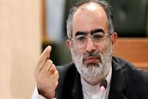 جنگ و تحریم را دو روی یک سکه می‌ دانیم