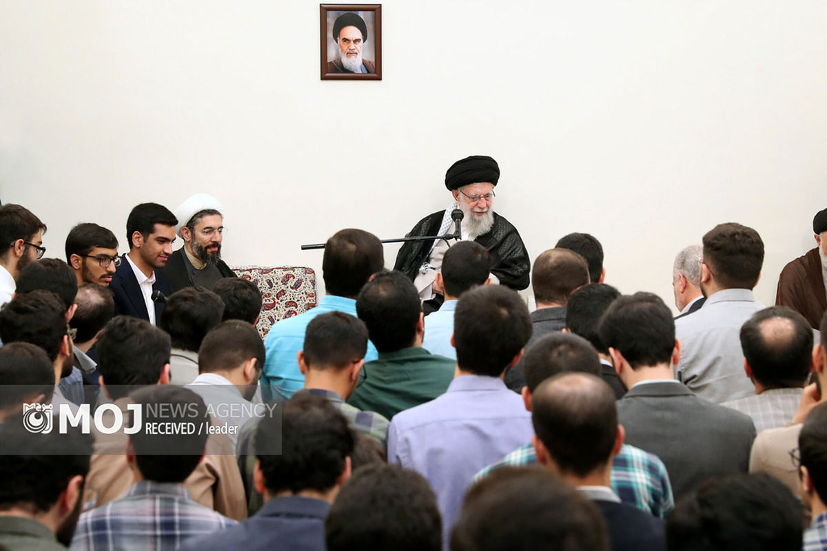 دیدار مدال‌آوران المپیادهای علمی با رهبر انقلاب