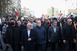 پزشکیان در گردهمایی مردمی همبستگی ملی حضور یافت