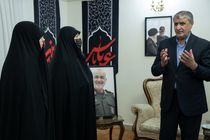 اسلامی با خانواده شهیدان «باقری»، «سلامی»، «حاجی‌‌زاده» و «رشید» دیدار کرد