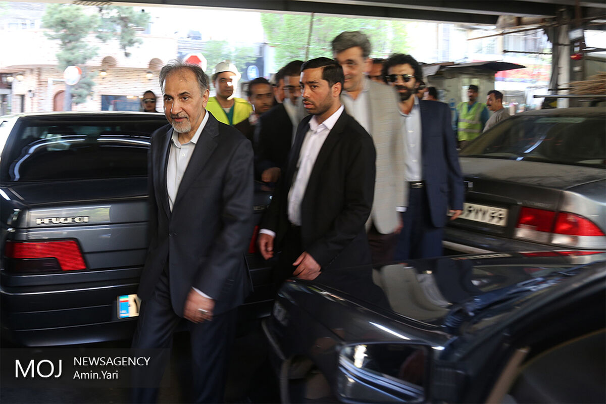 بازدید نجفی از پروژه مقاوم‌سازی پل کریمخان