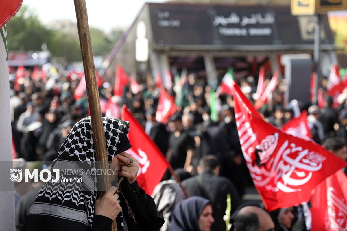 تشییع میلیونی رهبر شهید انقلاب