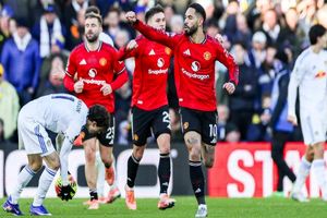 تساوی نفس‌گیر در خانه لیدز، یونایتد متوقف شد