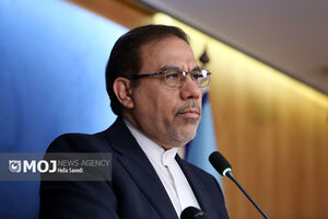 جهانگیر بر ضرورت شناسایی قوانین مزاحم و رفع تعارض میان منافع بخش دولتی و خصوصی تاکید کرد