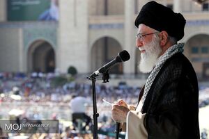 دیدار معلمان سرآمد اصفهان با رهبر انقلاب