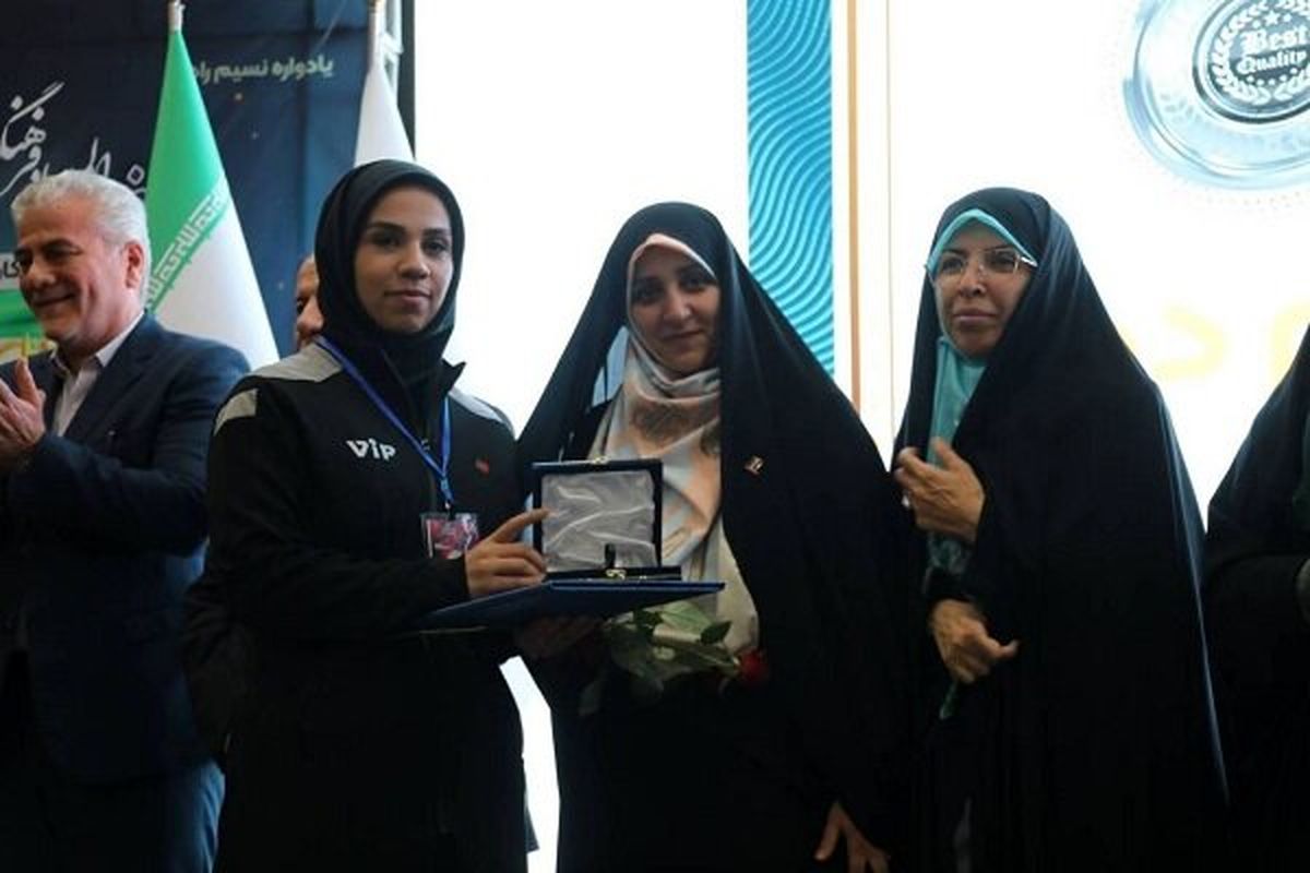 معاون رئیس جمهور در امور زنان و خانواده