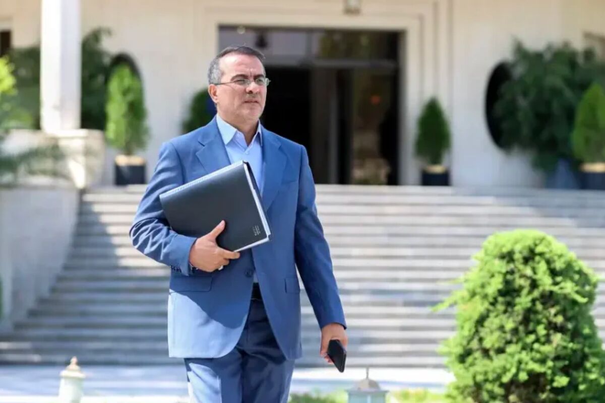 رئیس سازمان اداری و استخدامی