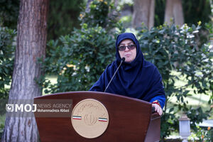 هیچ کدام از موضوعات کشور را به مذاکرات گره نزدیم