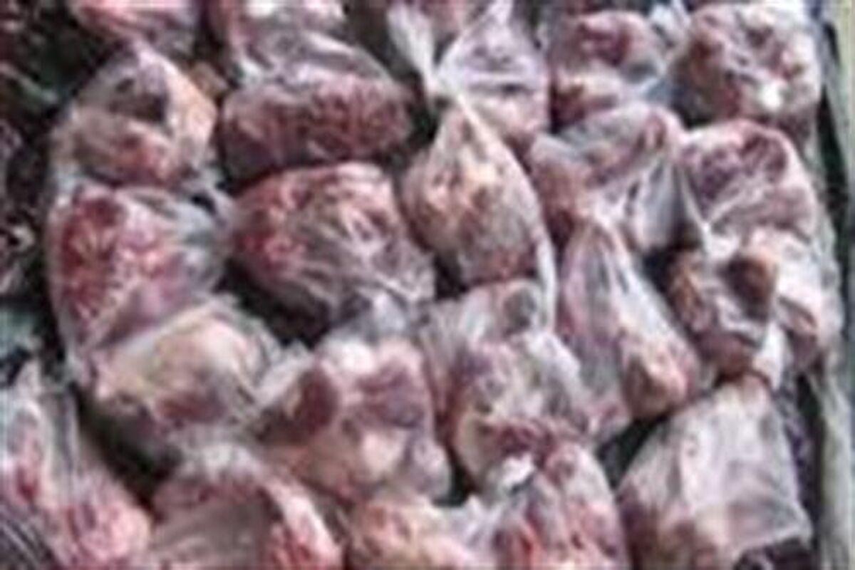 اصفهان- توزیع گوشت در کمیته امداد