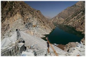 سد رودبار الیگودرز سرریز شد + فیلم