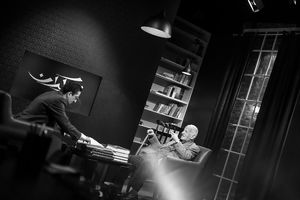 شوکران میزبان مهدی محقق